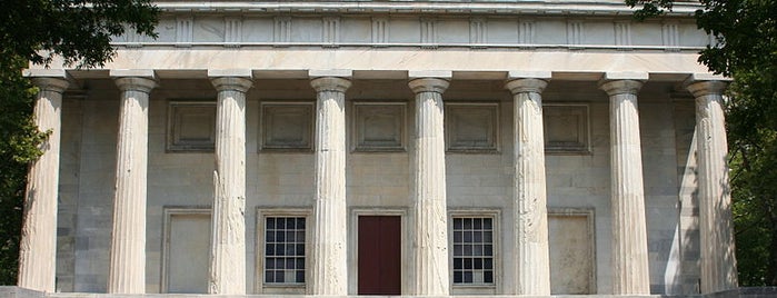 Second Bank of the United States is one of Philadelphia.