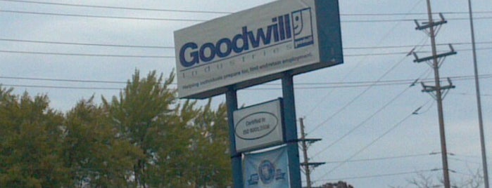 Goodwill Industries of Akron is one of Orte, die Rick gefallen.