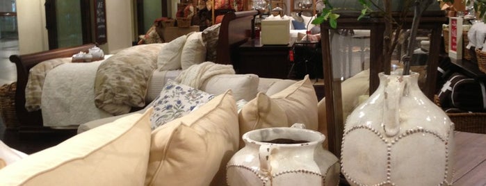 Pottery Barn is one of تسوق.