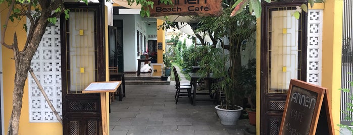 Annen Beach Cafe is one of Danang.