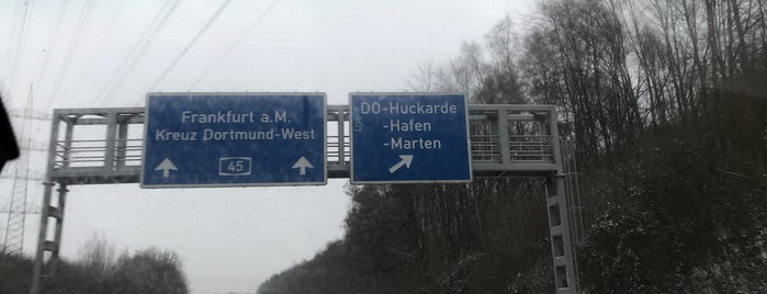 AS Dortmund-Hafen (4) is one of Anschlußstellen.