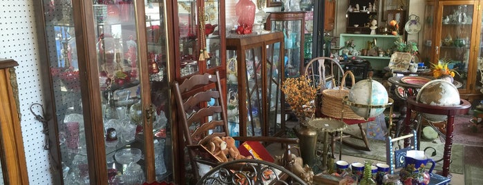 Cameron Trading Co is one of Waco Wonderland.