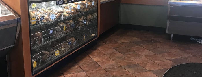 Einstein Bros Bagels is one of Food - Subs.