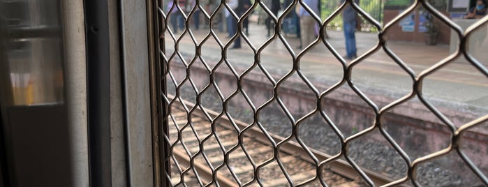 Lower Parel Railway Station is one of Mumbai local Central main line.