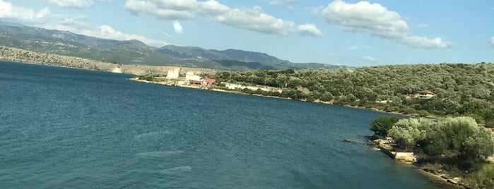 Amfilochia Seafront is one of Locais curtidos por 🐸Natasa.