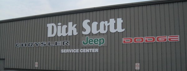 Dick Scott Chrysler Dodge Jeep Ram is one of Locais curtidos por Ross.