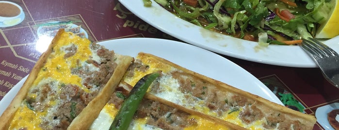 Şeker Pide & Kebap is one of Mügeさんのお気に入りスポット.