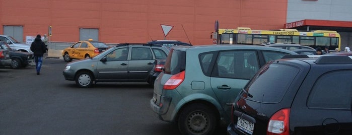 Auchan is one of Окрестности Москвы.