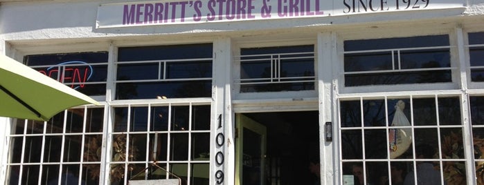 Merritt's Store and Grill is one of Tom'un Beğendiği Mekanlar.