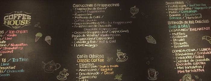 Royal Coffee House is one of para concer en cancun.
