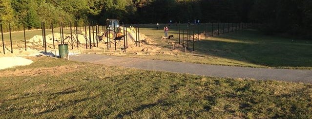 Perry Paw Dog Park is one of Posti salvati di Wilson.