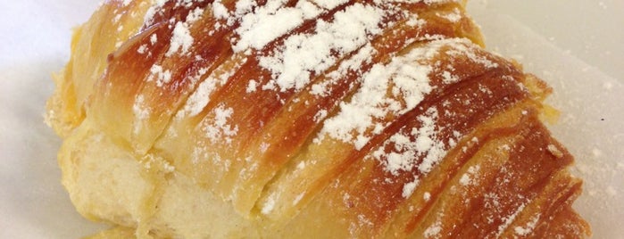 Pastelaria Doce Mar is one of Snack.