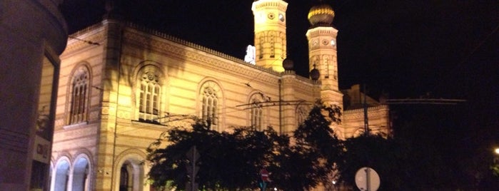 Grande synagogue de Budapest is one of Budapest.