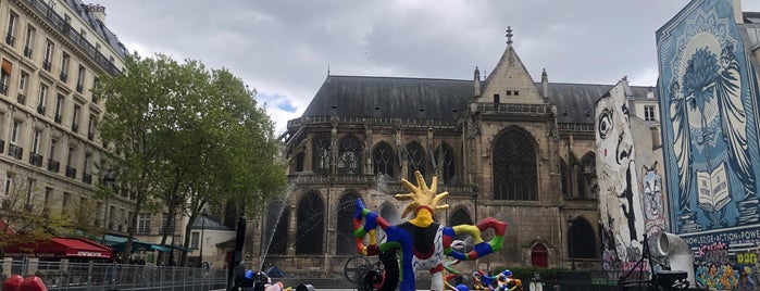 Fontaine Stravinsky is one of Paris with children.