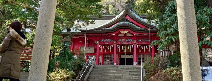 高瀧神社 is one of 高滝湖畔.