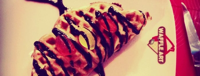 Waffle Art is one of Nazさんのお気に入りスポット.