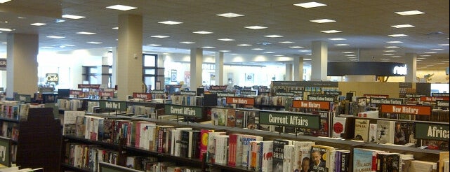 Barnes & Noble is one of Jessica’s Liked Places.