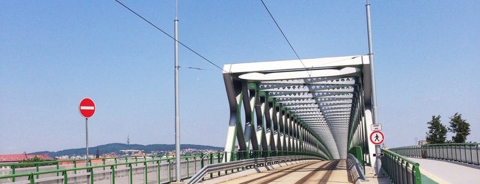 Sad Janka Kráľa - Divadlo Arena (tram) is one of Bratislava MHD Električka 3.