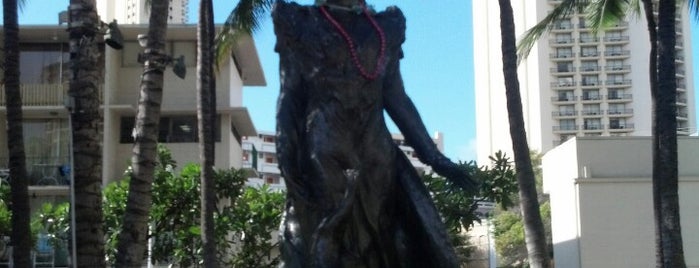 Princess Kaiulani Statue is one of Locais curtidos por Ross.