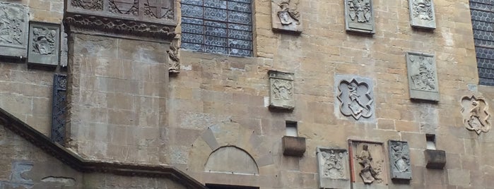 Museo Nazionale del Bargello is one of Posti che sono piaciuti a Viola.