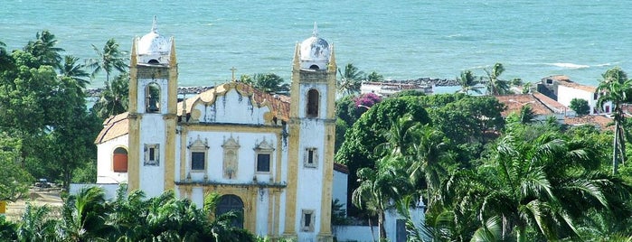 Praia de Olinda is one of Lugares.