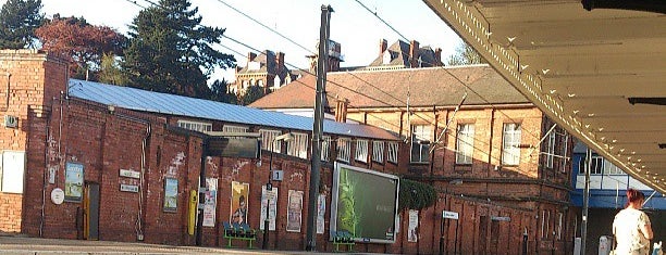 Sutton Coldfield Railway Station (SUT) is one of Elliott : понравившиеся места.