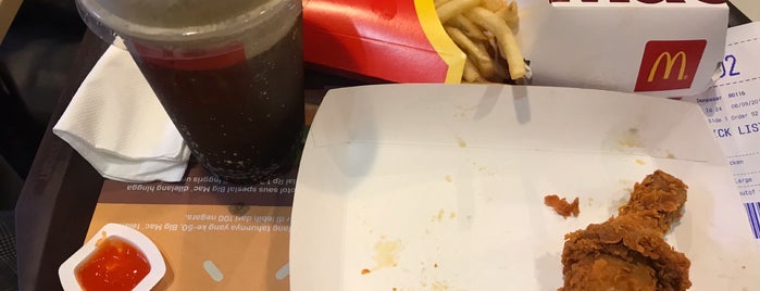 McDonald's is one of Tempat yang Disukai ᴡᴡᴡ.Esen.18sexy.xyz.
