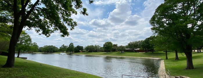 Twin Lakes Park is one of Dallas Parks.