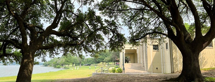 Bath House Cultural Center is one of Metroplex.