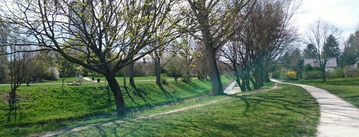 Harry Glück Park is one of Lieux qui ont plu à philipp.