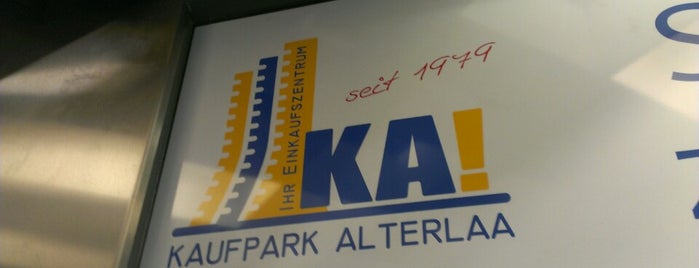 Kaufpark Alterlaa is one of Lugares favoritos de Sven.