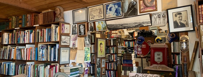 D.G. Wills Bookstore is one of Bookshops - US West.