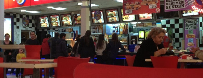 Burger King is one of Tempat yang Disimpan Gül.