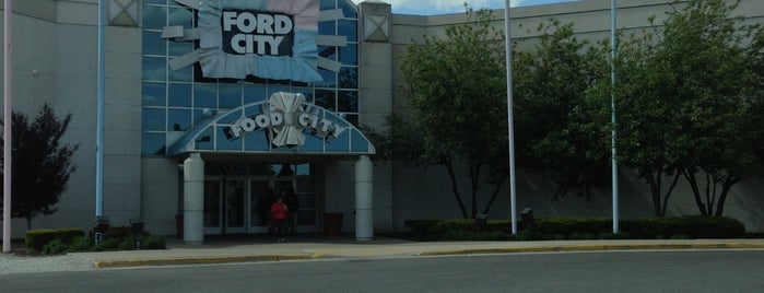 Ford City Mall Food Court is one of levite on tour.