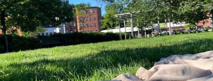 The Rose Kennedy Greenway - Mothers Walk is one of Posti che sono piaciuti a Deborah.