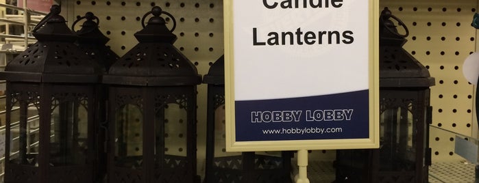 Hobby Lobby is one of สถานที่ที่ Katie ถูกใจ.