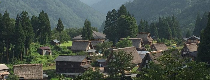 Ainokura Gassho-zukuri Village is one of 観光地.