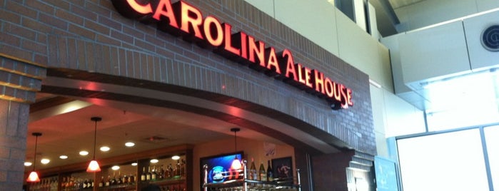 Carolina Ale House is one of สถานที่ที่ Lina ถูกใจ.