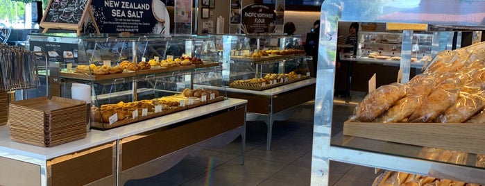 Paris Baguette is one of Marshall’s Liked Places.