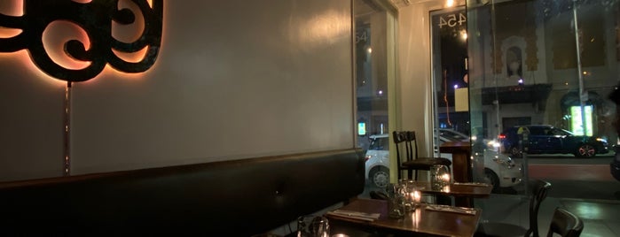 La Marsa Cafe & Wine Bar is one of สถานที่ที่ Glo ถูกใจ.