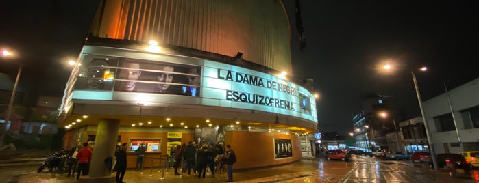 Teatro Libre is one of Sitio de Interés "supuestamente".