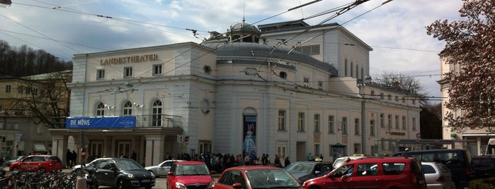 Salzburger Landestheater is one of สถานที่ที่ Larissa ถูกใจ.