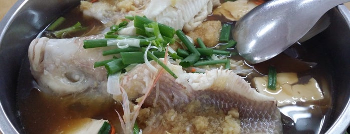 安顺茶室家乡饭店 is one of Lunch Spots.