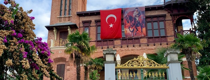 Mizzi Köşkü // Mizzi Mansion is one of istanbul.