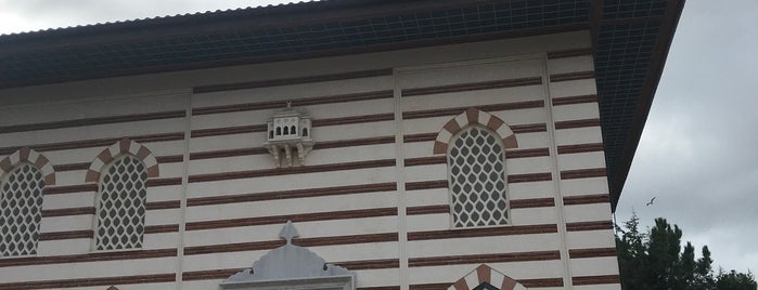 Validebağ Koru Camii is one of MEHMET YUSUF'un Beğendiği Mekanlar.