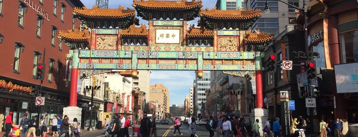 Chinatown is one of Locais curtidos por Aida.