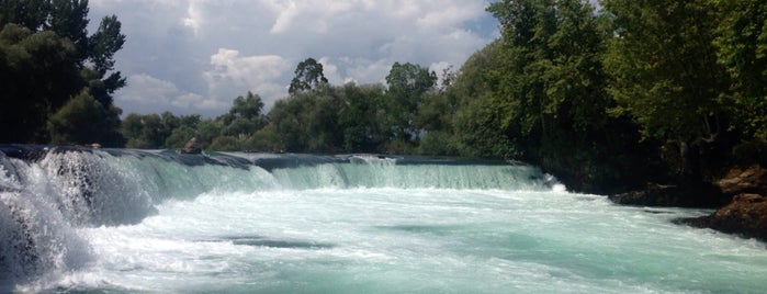 Manavgat Şelalesi is one of Lieux qui ont plu à Hicran.