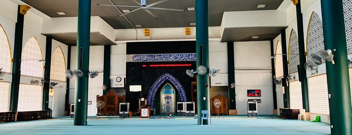 Masjid Kolej Islam Pahang Sultan Ahmad Shah is one of Baitullah : Masjid & Surau.