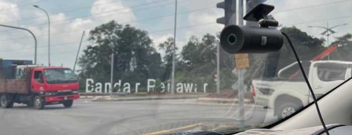 Bandar Penawar is one of Think To Do.