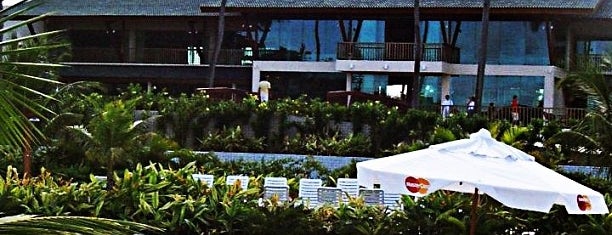 Beach Class Resort Muro Alto is one of สถานที่ที่ Silas Donato ถูกใจ.